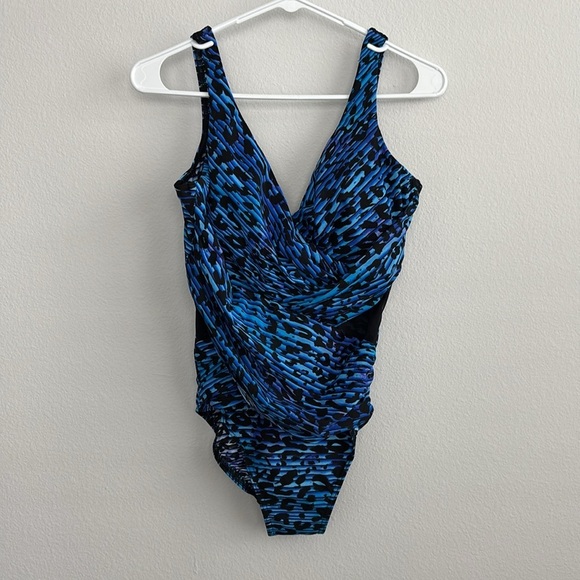 Miraclesuit Purr-Fection Crossover with Mesh One Piece Swimsuit - Picture 2 of 5